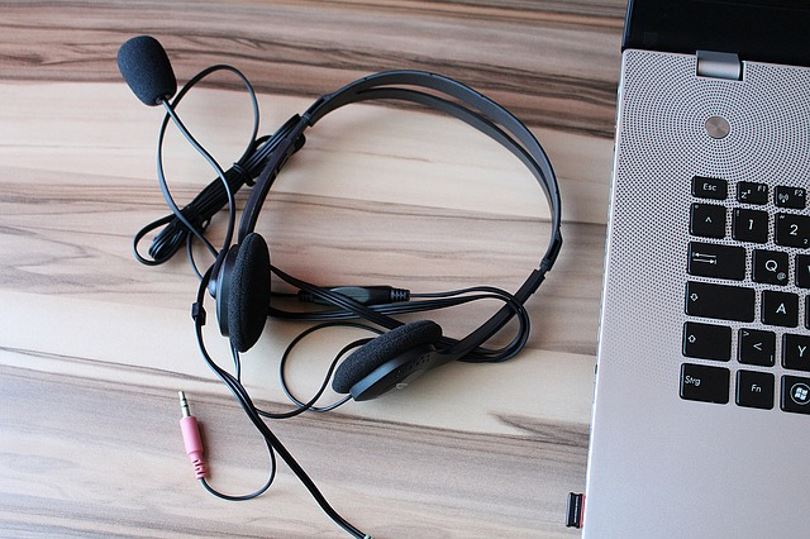 USB headset with mic i inne konfiguracje, jako narzędzie pracy telemarketera
