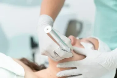 Mezoterapia igłowa – przebieg, zastosowanie i przeciwwskazania