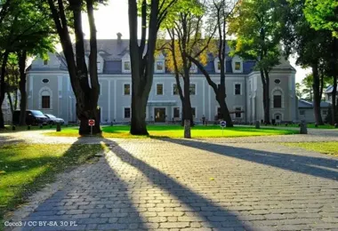 W Herbach pamięć o nauczycielce – mieszkańcy wznieśli nowy pomnik Zofii Szczerbickiej