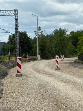 Cegielniana po przebudowie sieci. Teraz widać już nowe chodniki