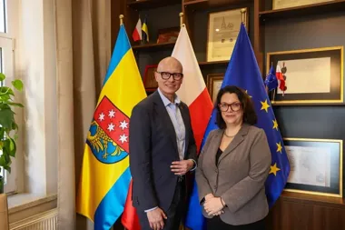 Konsul Generalna USA spotkała się z samorządem i Jednostką Wojskową Komandosów