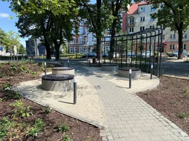 Zielona przestrzeń przy Paderewskiego gotowa. Kosztowała 424 tys. zł