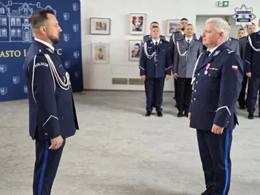 Awanse i chwila ciszy w Lublińcu. Policjanci obchodzili swoje święto