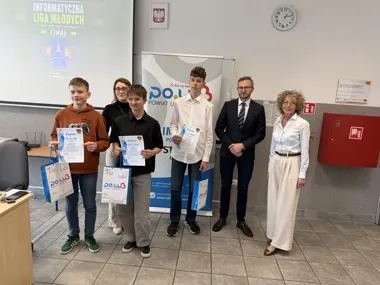 W Lublińcu młodzi informatycy walczyli o podium po trudnych eliminacjach