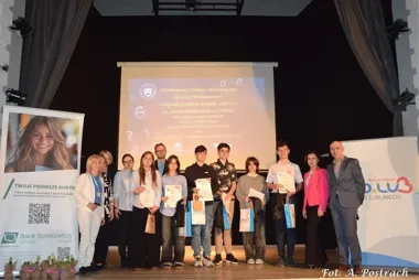 Młodzi matematycy z powiatu stanęli do trudnej próby. Jedno wyróżnienie trafiło do Pawonkowa