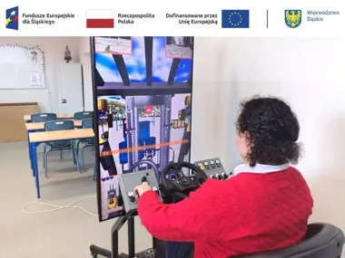 Nowe kwalifikacje i symulator w ZSOT. Uczniowie zyskali mocny atut