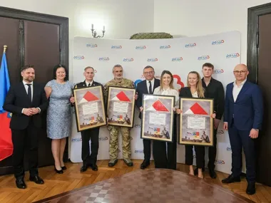 Ryngrafy dla ludzi służby. W Lublińcu padły mocne słowa o fladze