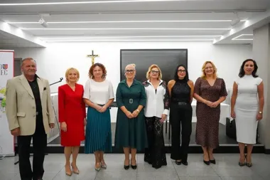 Trzy osoby wyróżnione za lata pracy dla „Halki” i śląskiego folkloru