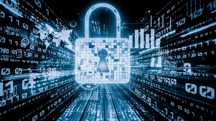 Rząd wprowadza stopnie alarmowe BRAVO, BRAVO–CRP i CHARLIE w całej Polsce